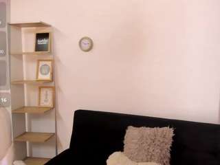 mia-vitaler's CamSoda show and profile