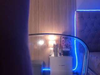 Model ini sedang live sekarang. salytexas