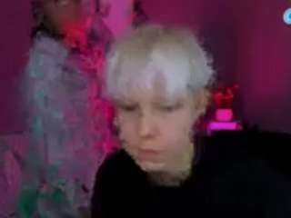  samanta-tay chat room