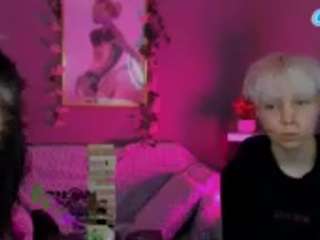  samanta-tay chat room