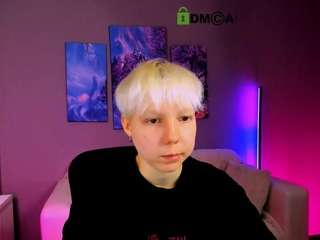  samanta-tay chat room