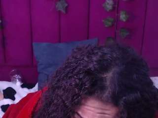 tinystar15's CamSoda show and profile