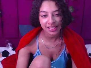 tinystar15's CamSoda show and profile