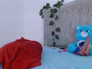 tinystar15 Live Webcam on CamSoda