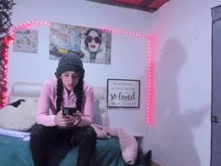 violetalovers Live Webcam on CamSoda