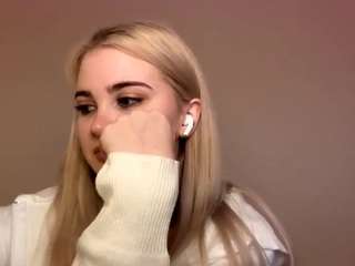 antoinetteelhass... Live Webcam on CamSoda