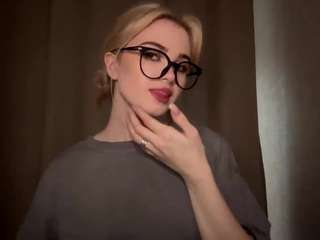 antoinetteelhass... Live Webcam on CamSoda