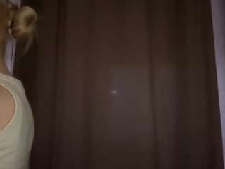 antoinetteelhassan webcam model