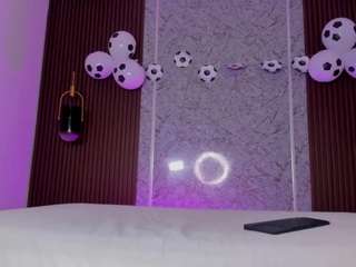 emily-kovac's live room