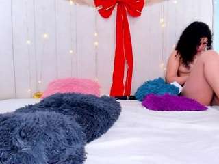 emma-fernandez18 Live Webcam on CamSoda