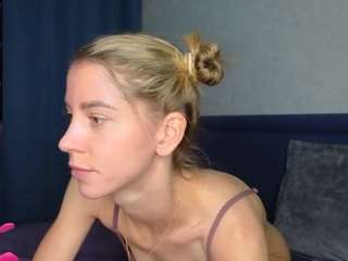 lisi4ka77 Live Webcam on CamSoda