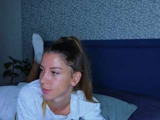 lisi4ka77 live webcam show