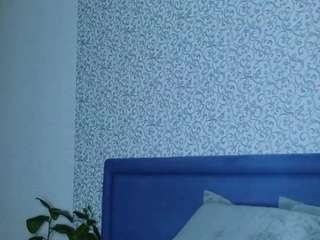 Kristi_Wolf live webcam show