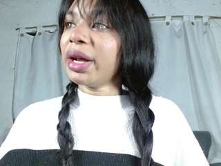 ebony-joness0