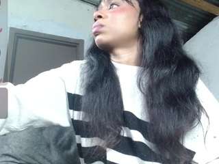 ebony-joness0