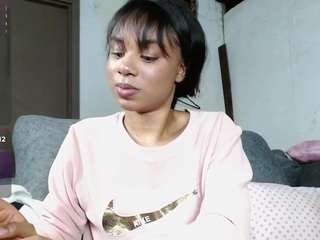 ebony-joness0