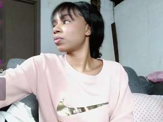 ebony-joness0