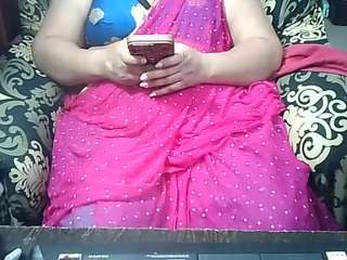 indianbhabimilf40's CamSoda show and profile