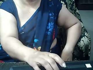 indianbhabimilf40 live webcam show