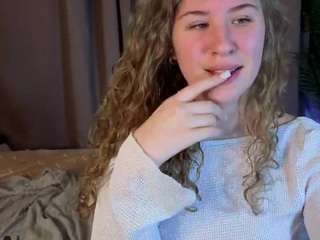elsiee-cuttiess webcam model