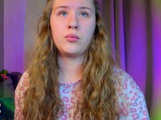 le modèle elsiee-cuttiess est en webcam porno dans un show sur le site camsoda, il possède les tags suivants: ahegao,sexy,naked,natural,nature,oil,orgasm,petite,public,pussy,sex toys,shaved pussy,lush,solo,spank,strip,striptease,tattoos,tease,teen 18