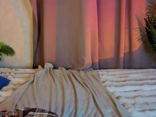 elsiee-cuttiess live webcam show