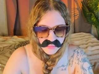 elsiee-cuttiess live webcam show