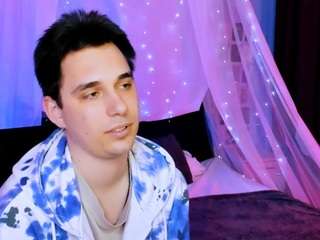 Este modelo está en vivo ahora. jason-sweety