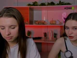 lola-swon Live Webcam on CamSoda