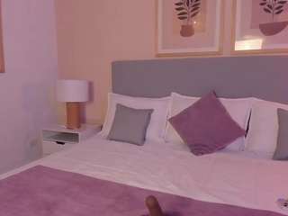 auroraevans's CamSoda show and profile