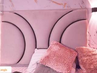 Acest model este live acum. darkangelx