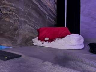  ellis-brown chat room