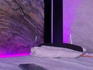 ellis-brown Live Webcam on {site_name}