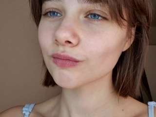 monserrategreubel's CamSoda show and profile