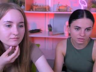  nicole-muah chat room