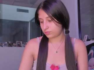 Model ini sedang live sekarang. princesstina06