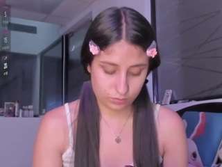 Este modelo está ao vivo agora. princesstina06
