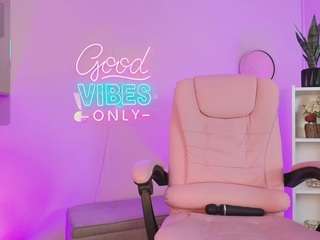  alicee-vixen chat room