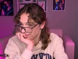 dann-foxy from CamSoda is Freechat