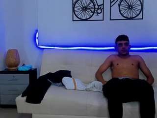 flor-her01 Live Webcam on CamSoda