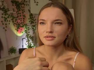 juleehamra Live Webcam on CamSoda