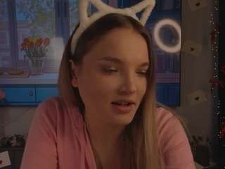 le modèle juleehamra est en webcam porno dans un show sur le site camsoda, il possède les tags suivants: asshole,shaved pussy,oil,orgasm,pov,public,pussy,sexy,skinny,nature,solo,spank,squirter,striptease,tattoos,tease,athletic,no drinking,natural,cute