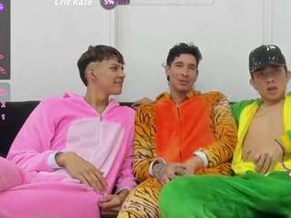straww-boyss camsoda