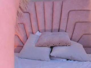 victoriabecker live cam profile