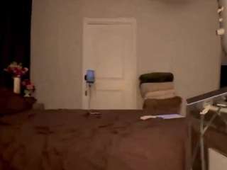 ZULEYKA SANTIAGO live cam