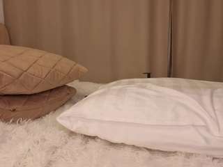 azzieantee Live Webcam on CamSoda