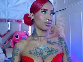 maadiisson021's CamSoda show and profile