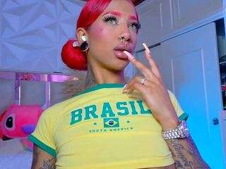 maadiisson021 webcam