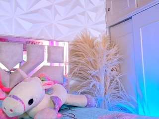 maadiisson021 Live Webcam on CamSoda