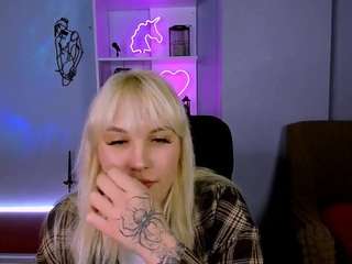 victoria-pretty webcam